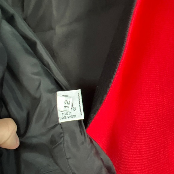 Vintage Christian Dior Size 12 • Red Blazer. - Picture 3 of 4